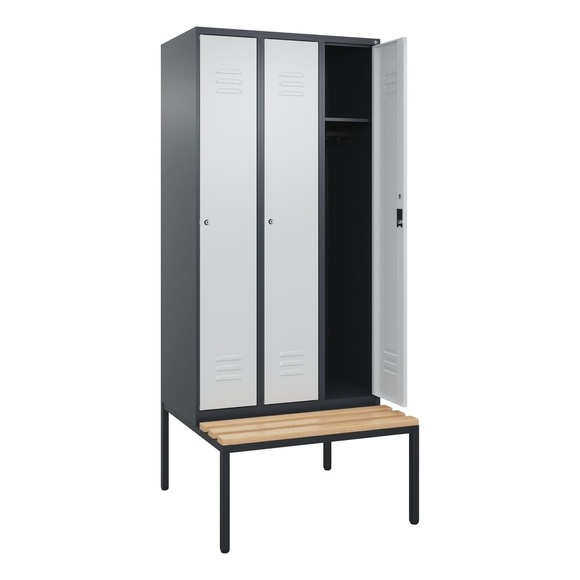 C+P Spind Classic PLUS, 3 Abteile, HxBxT 2.120 x 900 x 815 mm, Zylinderschloss, untergebaute Bank aus Buche, anthrazitgrau, lichtgrau