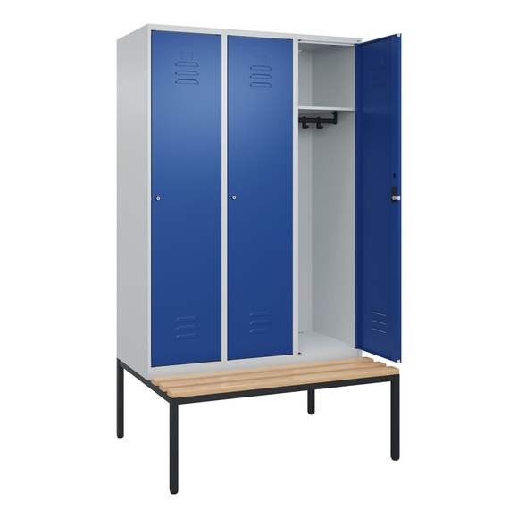 C+P Spind Classic PLUS Sitzbank, 3 Abteile, lichtgrau / enzianblau, B 1200 mm, Zylinderschloss, untergebaut, Buche-Hartholz