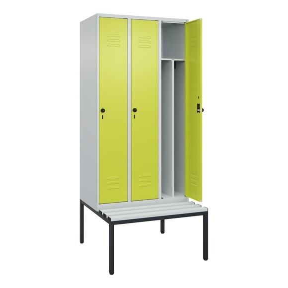 C+P Spind Classic PLUS, 3 Abteile, Trennwand, HxBxT 2.120 x 900 x 815 mm, für Vorhängeschloss, Trennwand, untergebaute Bank aus Kunststoff, lichtgrau, clowngrün