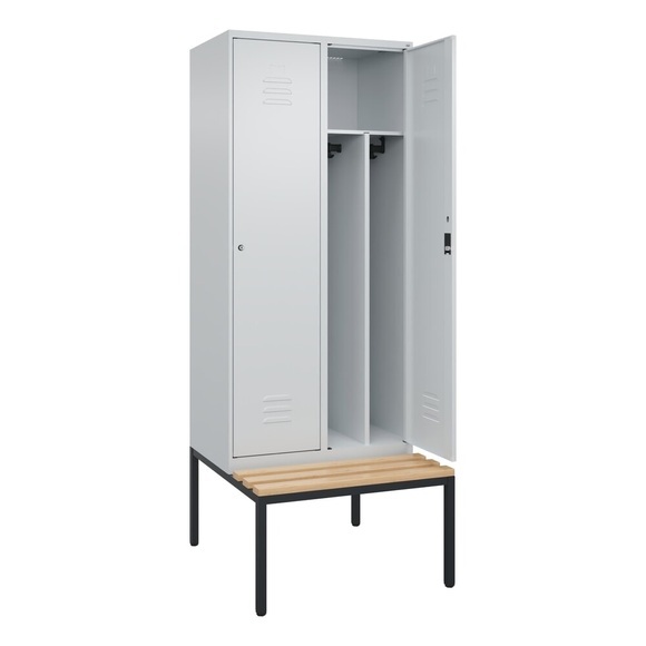C+P Spind Classic PLUS Sitzbank, 2 Abteile, mittig, lichtgrau, B 800 mm, Zylinderschloss, untergebaut, Buche-Hartholz