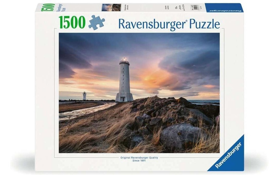 Magische Stimmung über dem Leuchtturm von Akranes Island