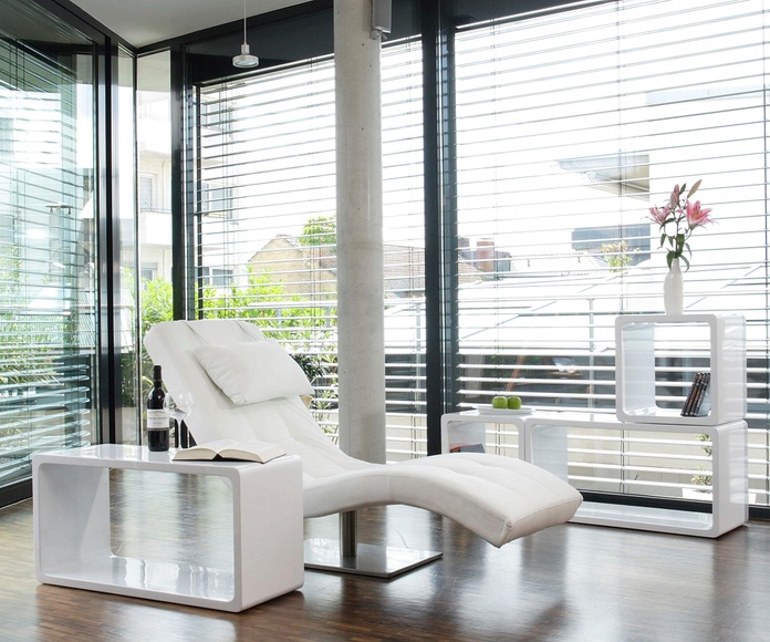 Relaxliege weiss Kunstleder