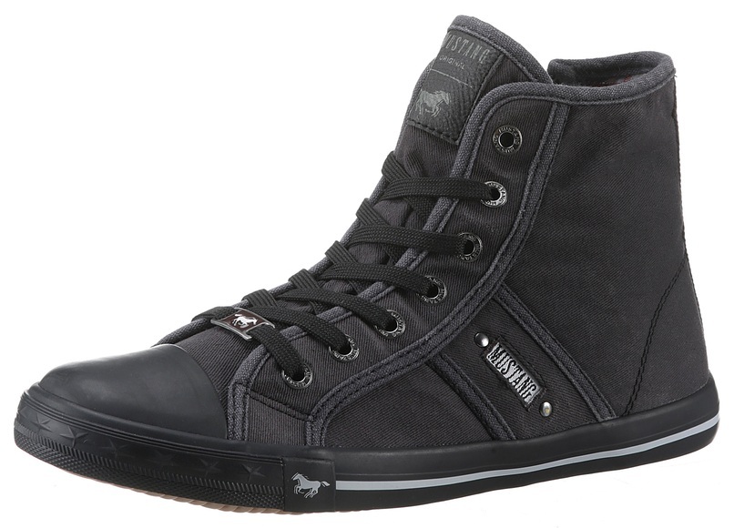 Mustang Shoes Sneaker, mit Label in der Laufsohle
