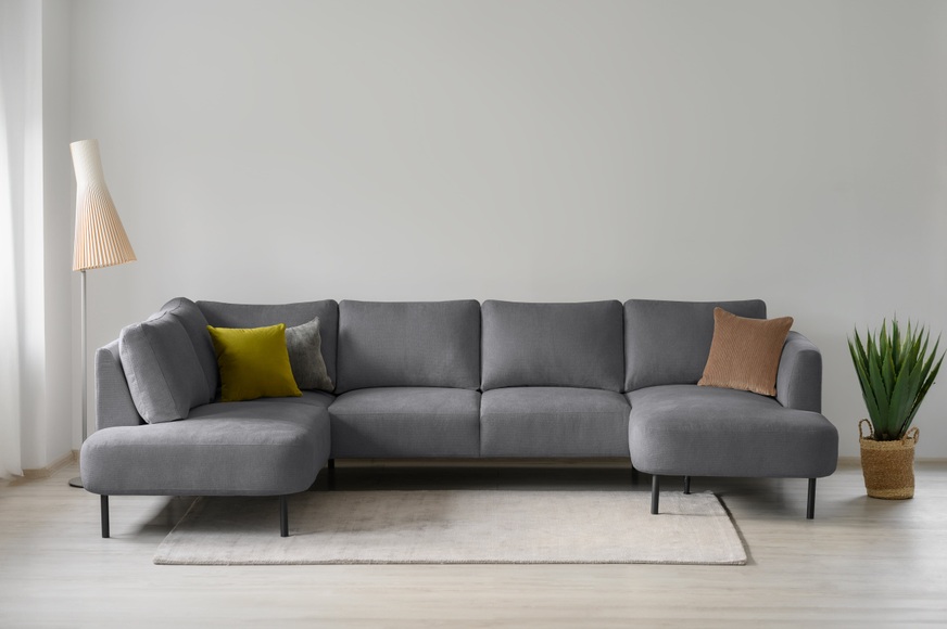 Places of Style Wohnlandschaft »Cesola, U-Form, XXL«, in weichem Chenille-Stoff, Breite 327 cm, mit schwarzen Metallfüssen