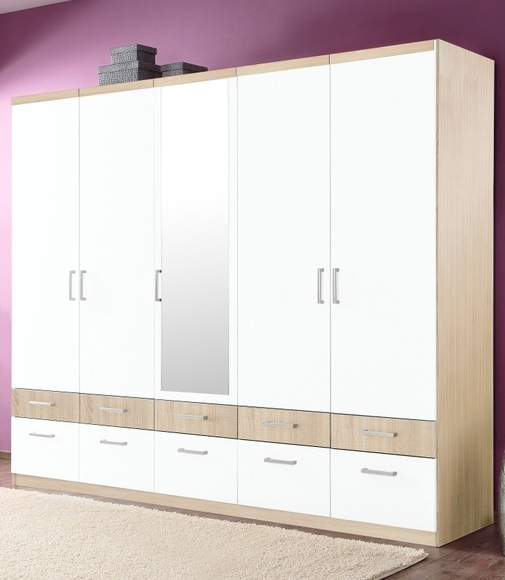 priess Kleiderschrank