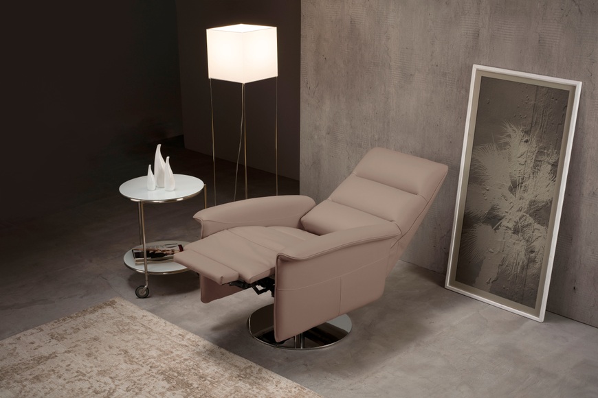 Egoitaliano Sessel »Kelly«, drehbar, manuelle Relaxfunktion mit Push-Back-Mechanismus