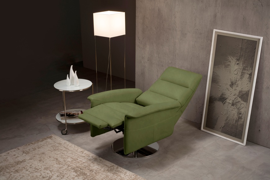 Egoitaliano Sessel »Kelly«, drehbar, manuelle Relaxfunktion mit Push-Back-Mechanismus