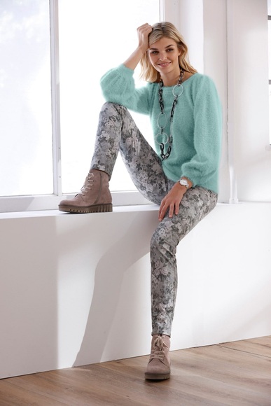 LASCANA Strickjacke mit Spitzeneinsatz