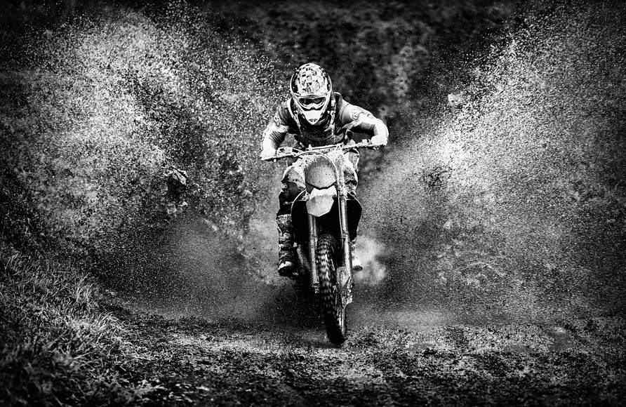 Papermoon Fototapete »Photo-Art PAUL GOMEZ, MOTORCROSS«, Vliestapete, hochwertiger Digitaldruck, inklusive Kleister