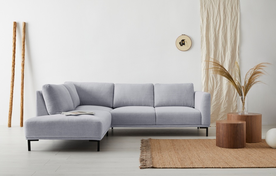 GOODproduct Ecksofa »Fillin«, Struktur-Bezug hergestellt aus recycelten PET-Flaschen, mit losen Rückenkissen und Metallbeinen