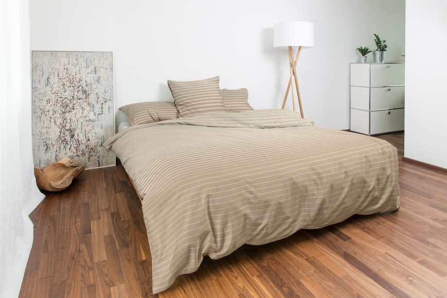Bettwäsche Satin mit eleganten Streifen, beige