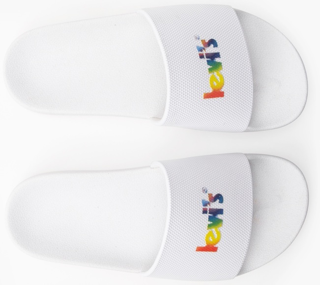 Levi's® Badepantolette »JUNE PRIDE S«, mit buntem Logoschriftzug