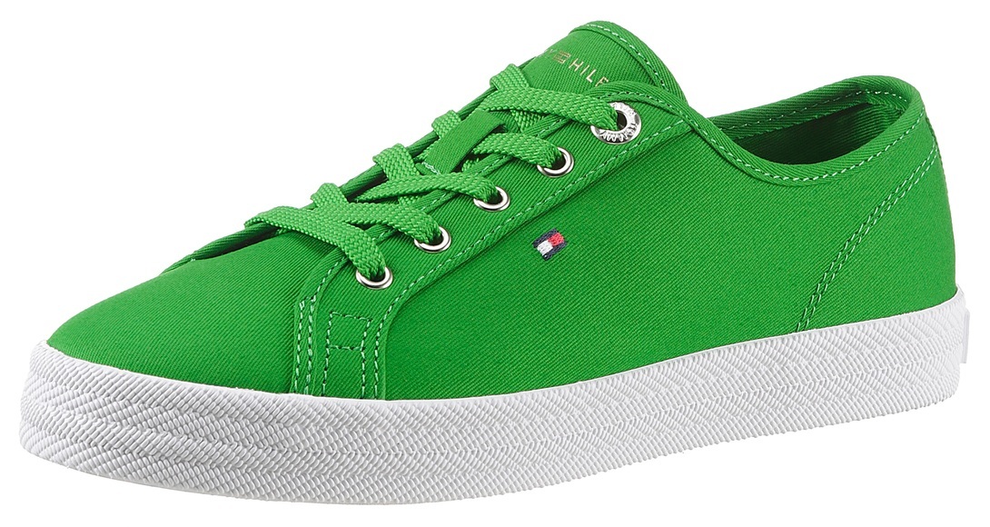 Tommy Hilfiger Plateausneaker »ESSENTIAL VULCANIZED SNEAKER«, mit gestickter Logoflag