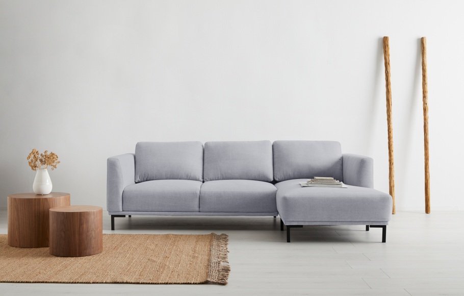 GOODproduct Ecksofa »Fillin«, Struktur-Bezug hergestellt aus recycelten PET-Flaschen, mit losen Rückenkissen und Metallbeinen