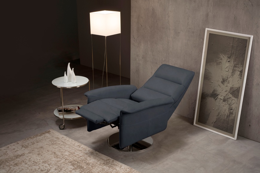 Egoitaliano Sessel »Kelly«, drehbar, manuelle Relaxfunktion mit Push-Back-Mechanismus