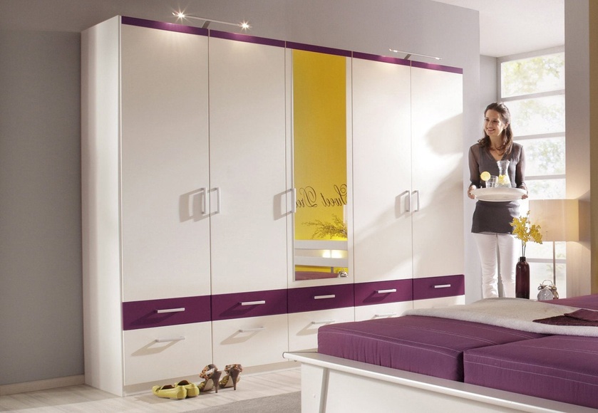 priess Kleiderschrank