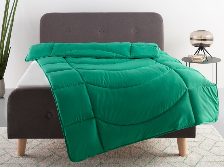 Microfaserbettdecke »Microlux«, normal, Füllung 3D-Klimafaser, Bezug Microfaser-Feinbatist samtweich, (1 St.), bunte Bettdecke in 135x200 cm und weiteren Grössen, Sommer oder Winter
