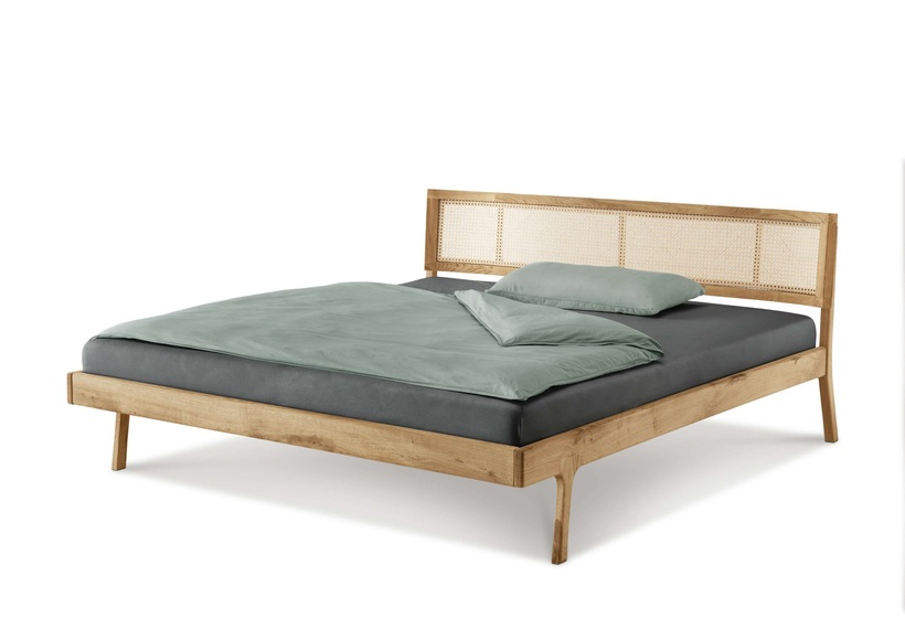 andas Bett »Hällevik Doppelbett, Massivholzbett, hyggeliger Stil«, massive FSC-zertifizierte Eiche geölt, Kopfteil mit Wiener Geflecht