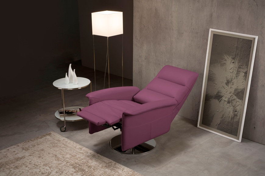 Egoitaliano Sessel »Kelly«, drehbar, manuelle Relaxfunktion mit Push-Back-Mechanismus
