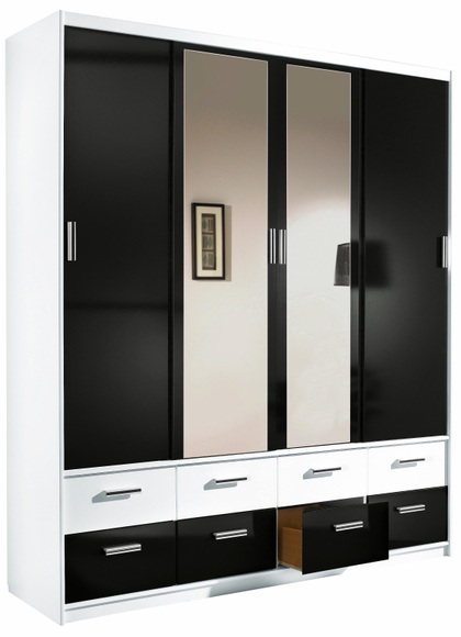priess Kleiderschrank