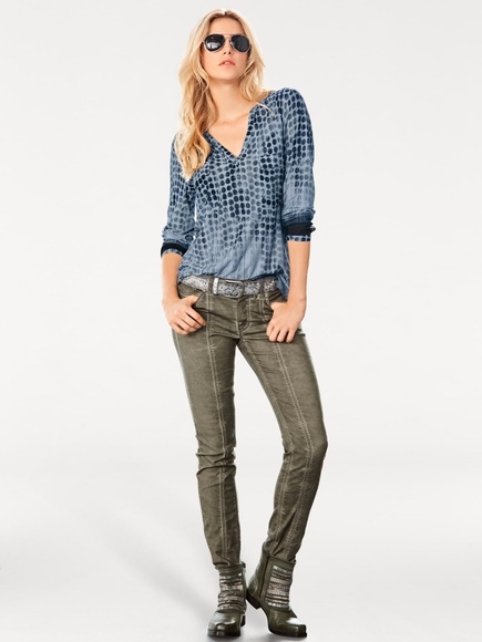 Shirtbluse mit Punkte-Dessin