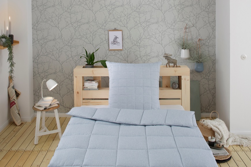 Älgdröm Kunstfaserbettdecke »Nörrström, Bettdecke 135x200 cm, 155x220 cm«, warm, Füllung Polyester, Bezug Polyester, (1 St.), Bettdecken, Sommer, Winter, Decke, für Hausstauballergiker