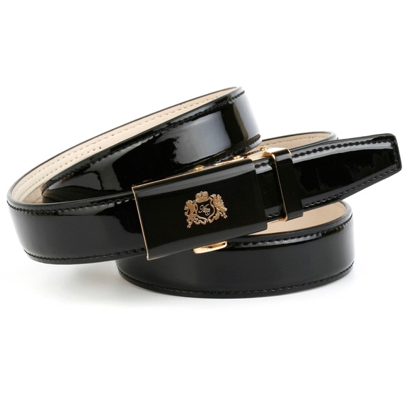Anthoni Crown Lackledergürtel in Schwarz mit goldfarbener Glas-Schliesse