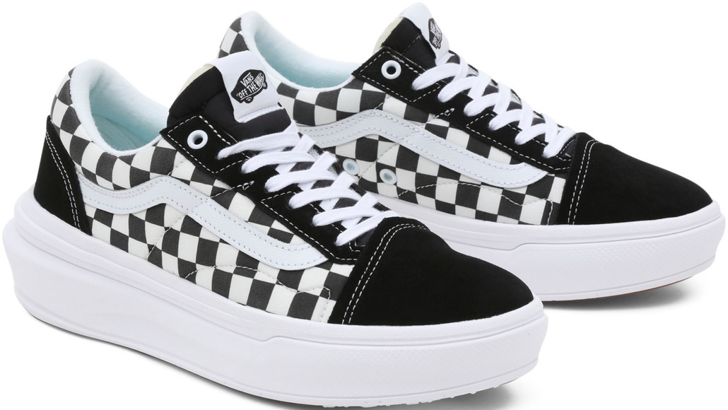 Vans Sneaker »Old Skool Overt CC«, mit Plateausohle