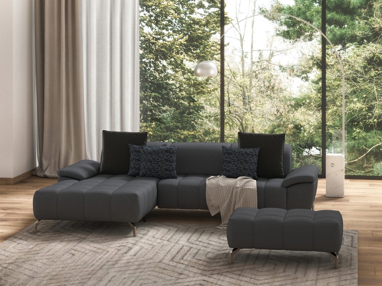 sit&more Ecksofa »Cool«, wahlweise mit Kopfteilverstellung und Vorziehsitz, motorisch, mit silberfarbenen Füssen