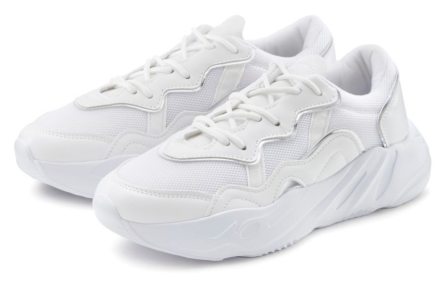 LASCANA Sneaker, im sportiven Look und Chunky-Sohle VEGAN