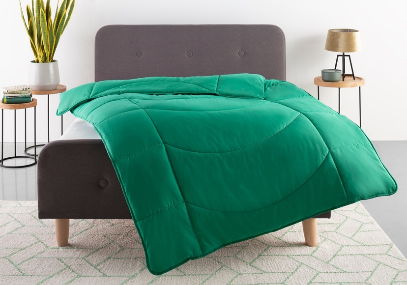 Microfaserbettdecke »Microlux«, normal, Füllung 3D-Klimafaser, Bezug Microfaser-Feinbatist samtweich, (1 St.), bunte Bettdecke in 135x200 cm und weiteren Grössen, Sommer oder Winter