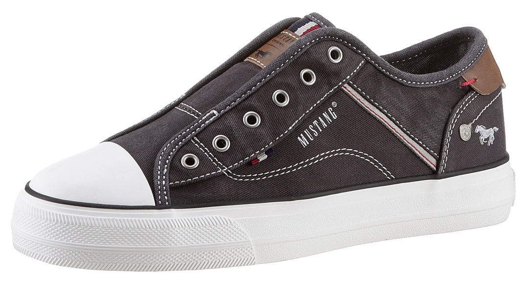 Mustang Shoes Slip-On Sneaker, mit Label