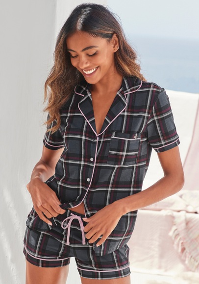 s.Oliver Shorty, mit Allover-Druck