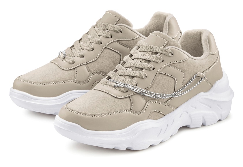 LASCANA Sneaker, mit Chunky-Sohle und Ketten-Element VEGAN