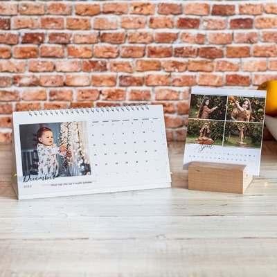 Kalenderseiten ohne Holzblock Hochformat