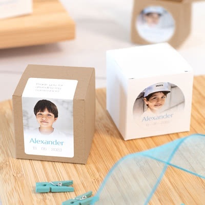 Partybox Weiss mit Sticker quadratisch - 24 Stk.