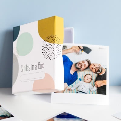 Fotos in der Box Feder blau