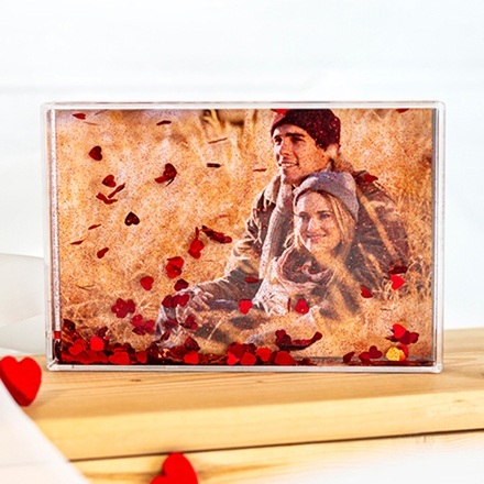 Schüttelrahmen mit Glitzerherzen Querformat