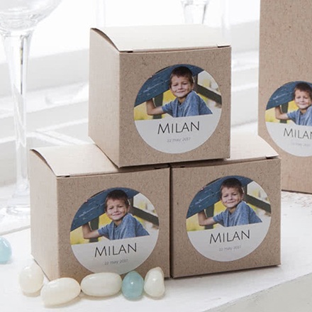 Partybox Braunes Kraftpapier mit Sticker rund (24er Set)
