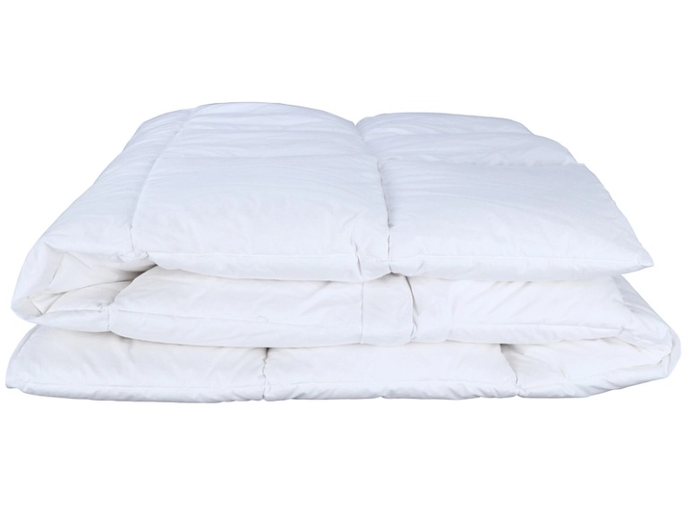 Duvet ALBIS SWISS-LINE 160x210cm, gemässigt