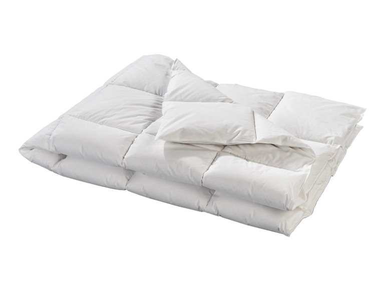Duvet BILLERBECK EDITION FJELLA MEDIUM 240x240cm, gemässigt