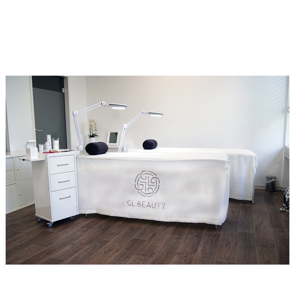 GL Beauty Liegenüberwurf