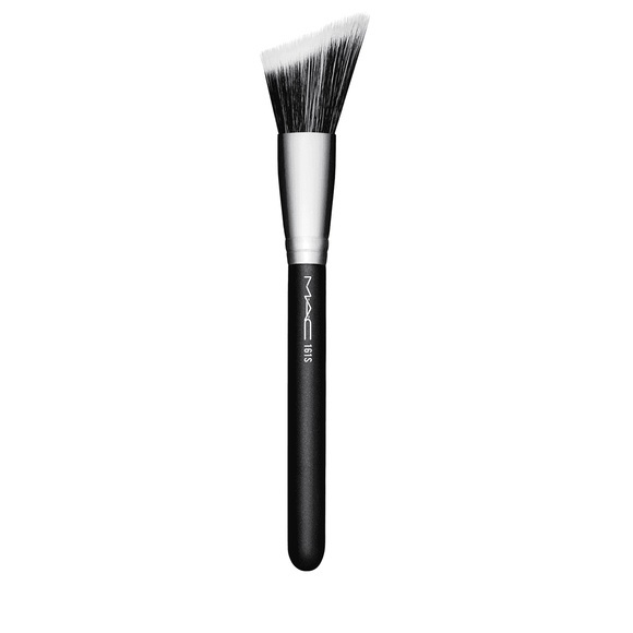 MAC 268S Duo Fibre Angle Brush Concealerpinsel