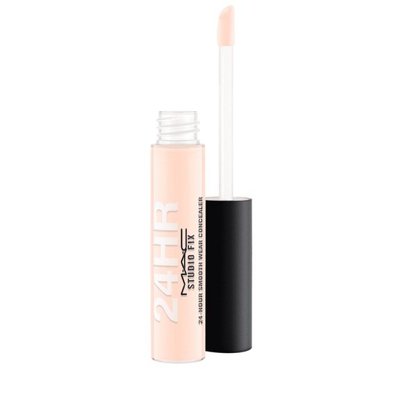 MAC NW 15 Studio Fix 24Hour Smooth Wear Concealer 7ml
