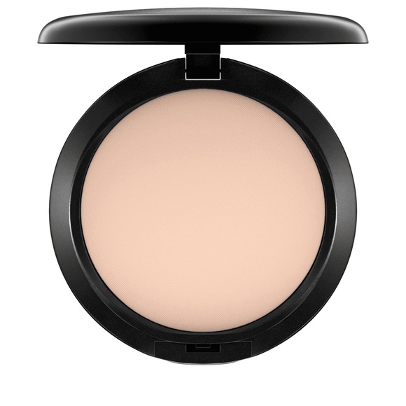 MAC Studio Fix Powder + Foundation NW15 Studio Fix Powder + Foundation 15g