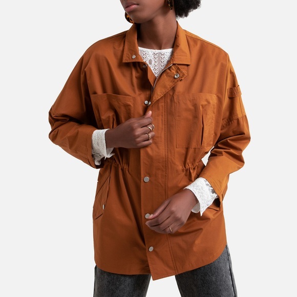 Parka mit Stehkragen und Druckknöpfen, halblang