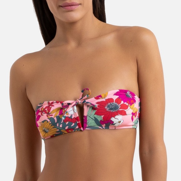 Bikini-Oberteil in Bandeau-Form mit Blumen-Print
