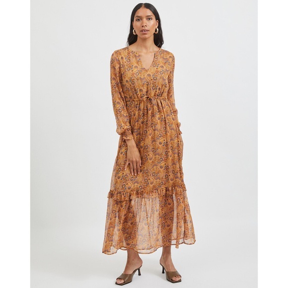 Bedrucktes Kleid zum Binden