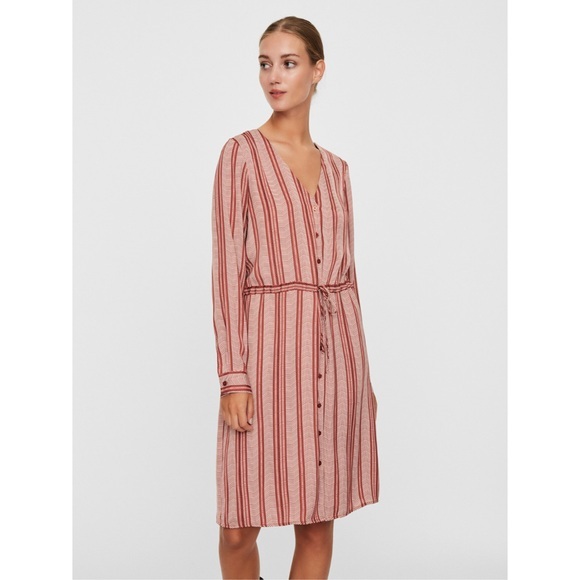 Gestreiftes Kleid mit V-Ausschnitt und Knopfverschluss, gerade Schnittform