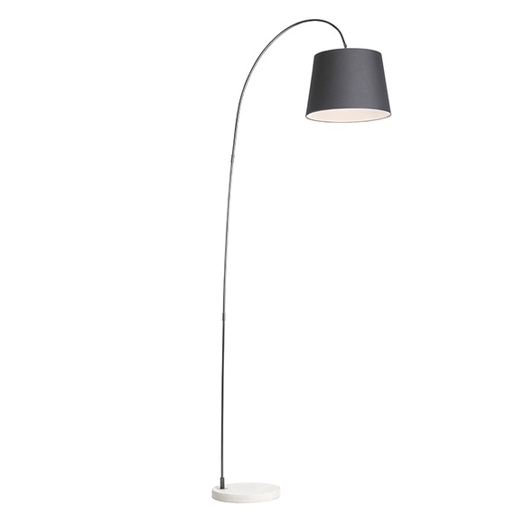 Moderne Stehleuchte mit schwarzem Schirm - Bend